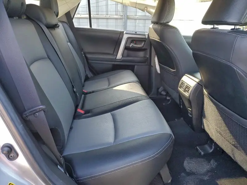 2019 TOYOTA 4RUNNER SR5/SR5 PREMIUM  