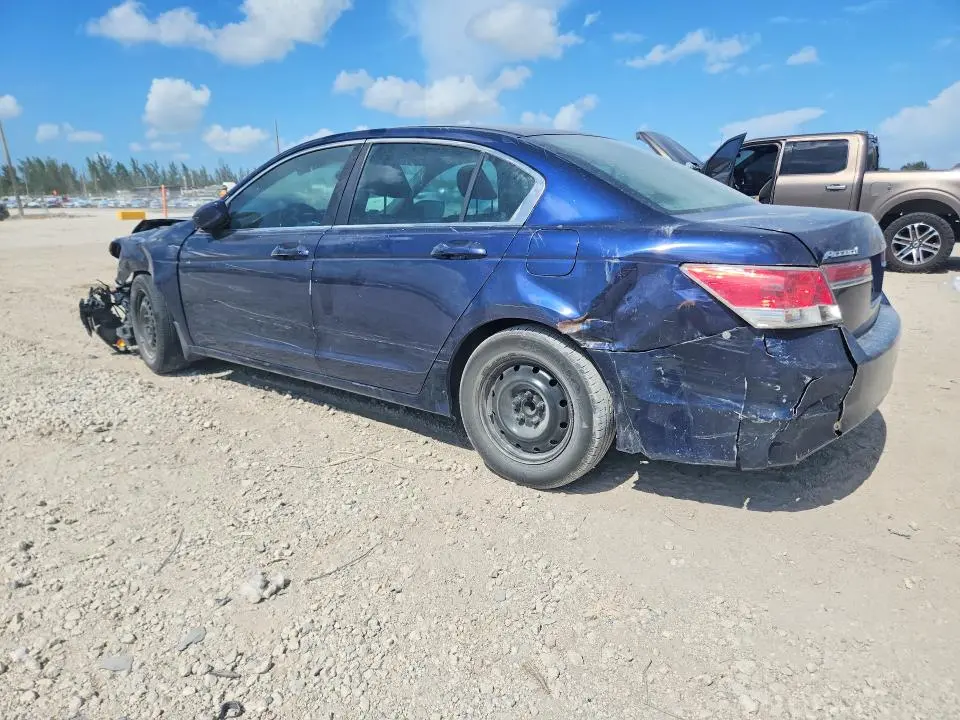 2011 HONDA ACCORD LX  