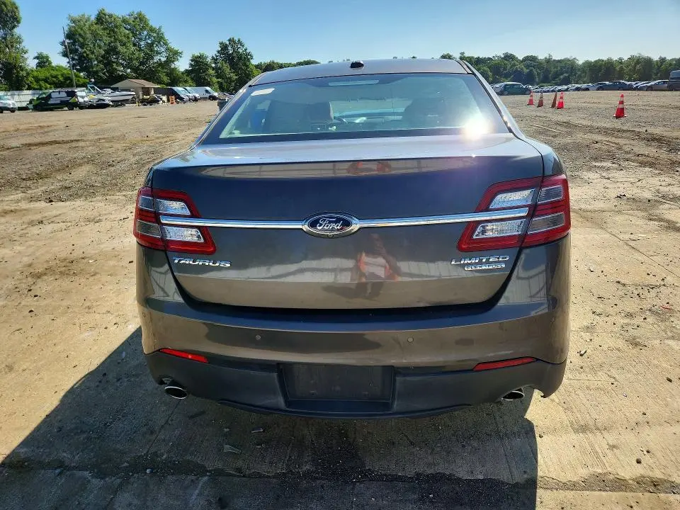 2015 FORD TAURUS LIMITED  