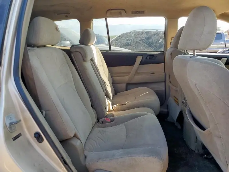 2011 TOYOTA HIGHLANDER BASE  