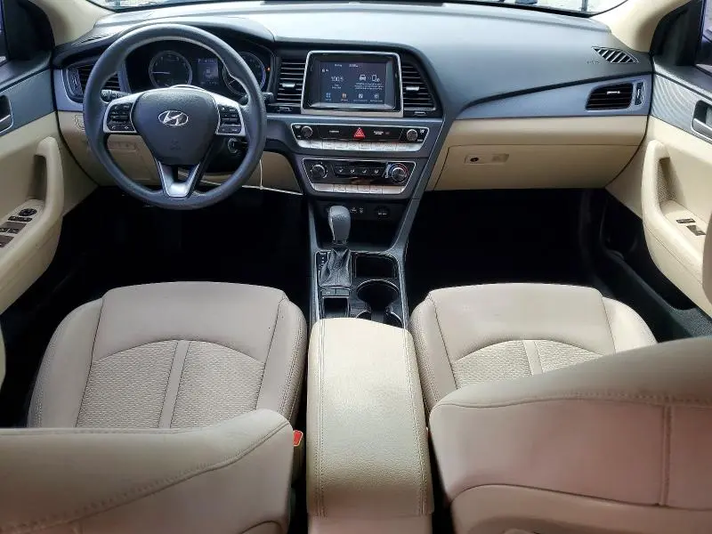 2019 HYUNDAI SONATA SE  
