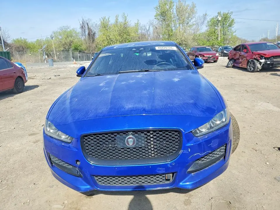 2017 JAGUAR XE R - SPORT  