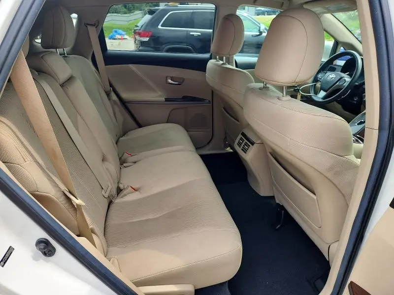 2013 TOYOTA VENZA LE  