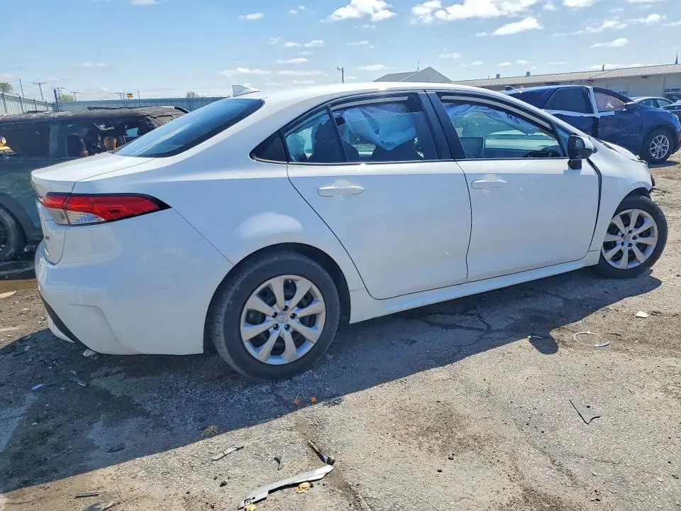 2021 TOYOTA COROLLA LE  