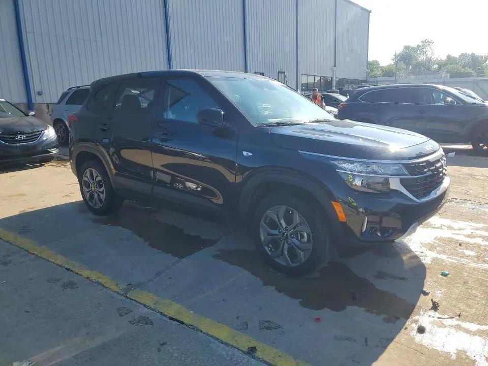 2026 KIA SELTOS LX  