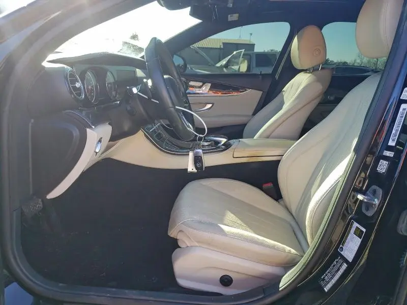 2019 MERCEDES-BENZ E 300  