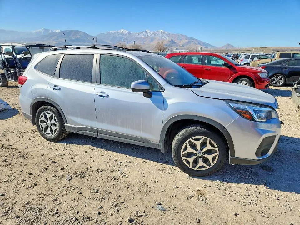 2019 SUBARU FORESTER PREMIUM  