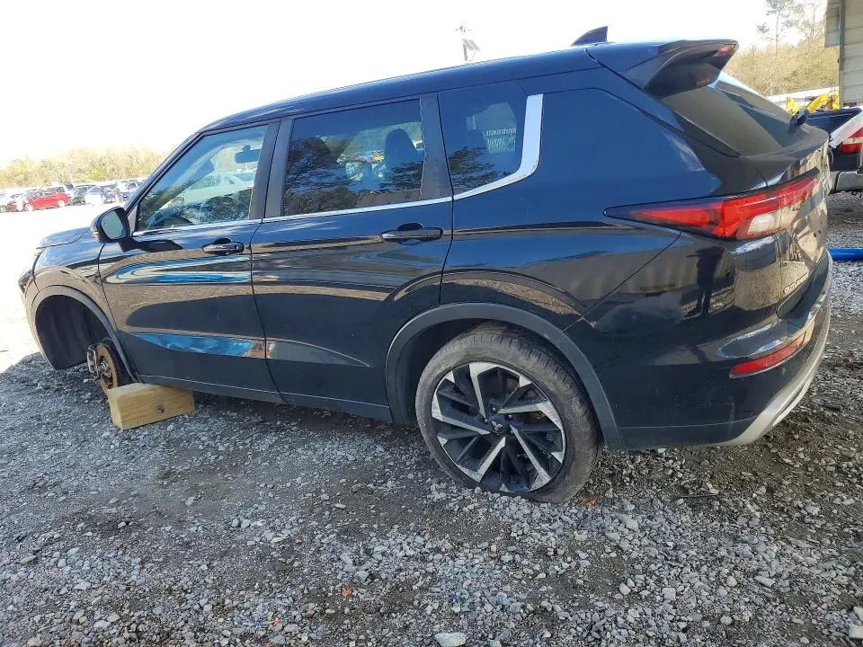 2022 MITSUBISHI OUTLANDER SE  