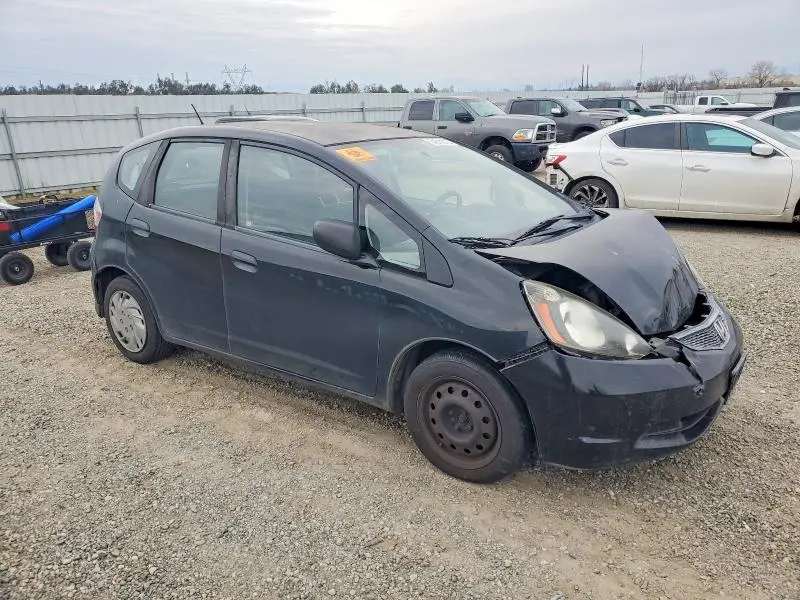 2011 HONDA FIT   