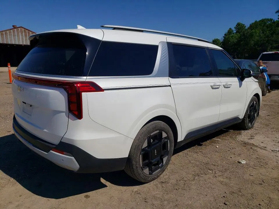 2025 KIA CARNIVAL EX  