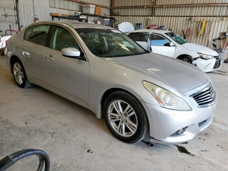 2012 INFINITI G37   