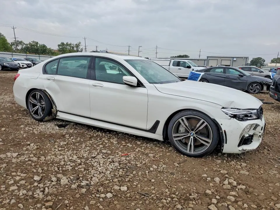2018 BMW 750 XI  
