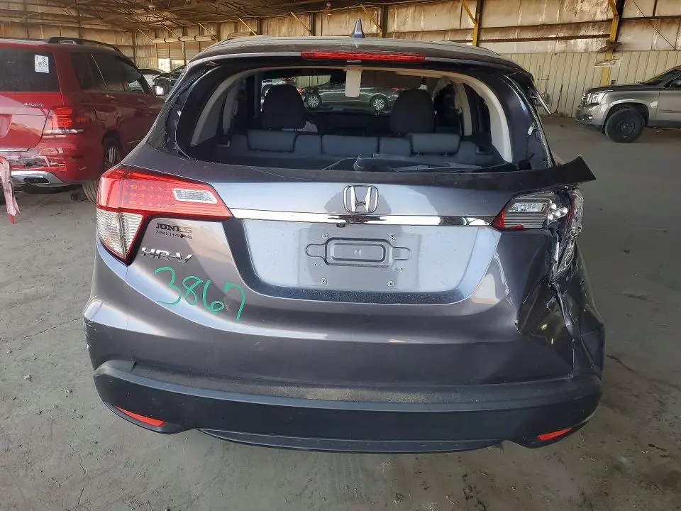 2022 HONDA HR-V LX  
