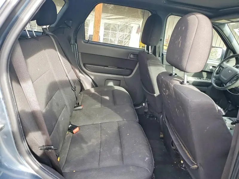 2010 FORD ESCAPE XLT  