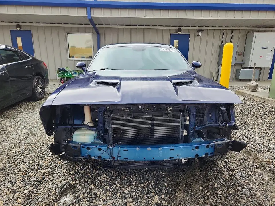 2016 DODGE CHALLENGER SXT  