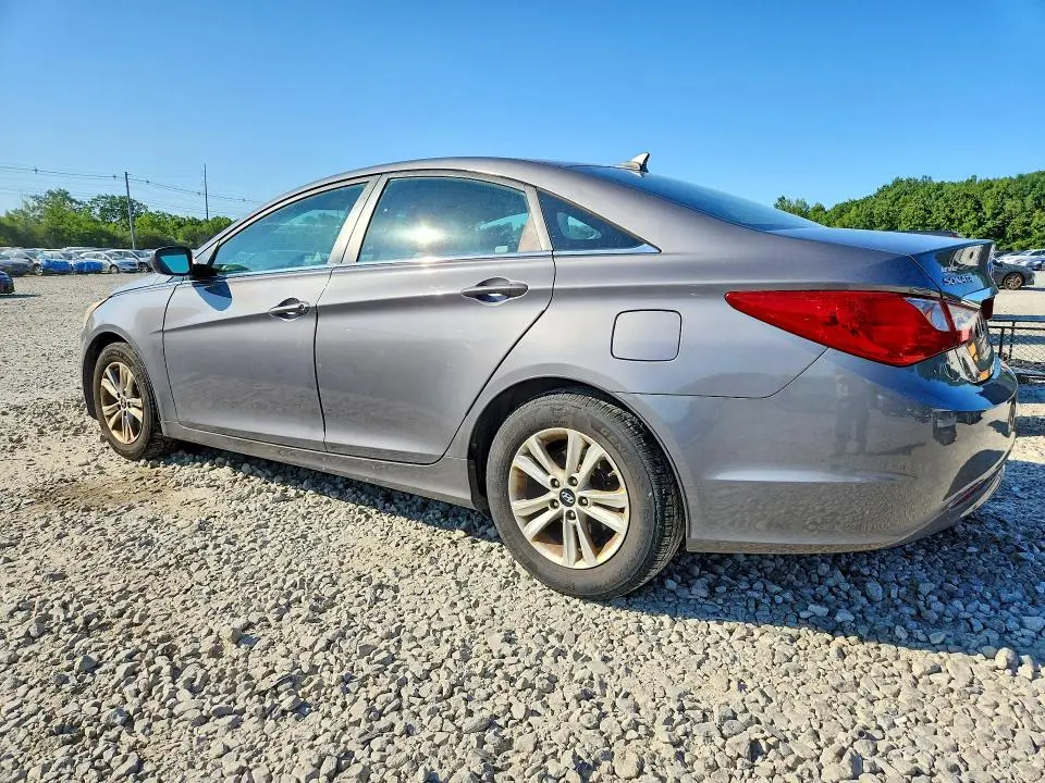2011 HYUNDAI SONATA GLS  