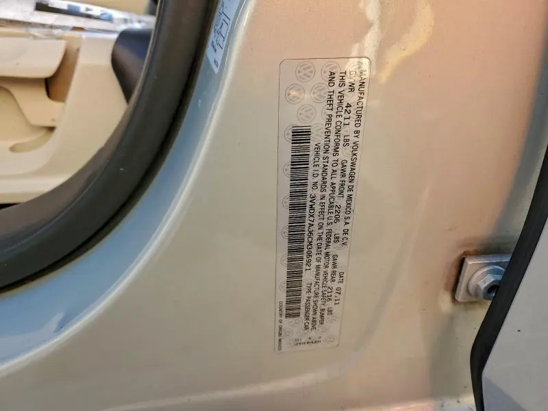 2012 VOLKSWAGEN JETTA SE  