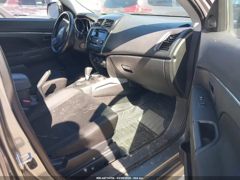 2014 MITSUBISHI OUTLANDER SPORT ES