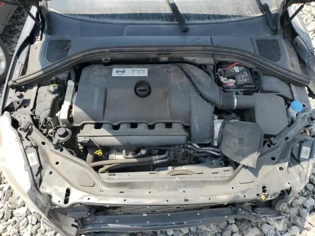 2016 VOLVO XC60 T6 PREMIER  