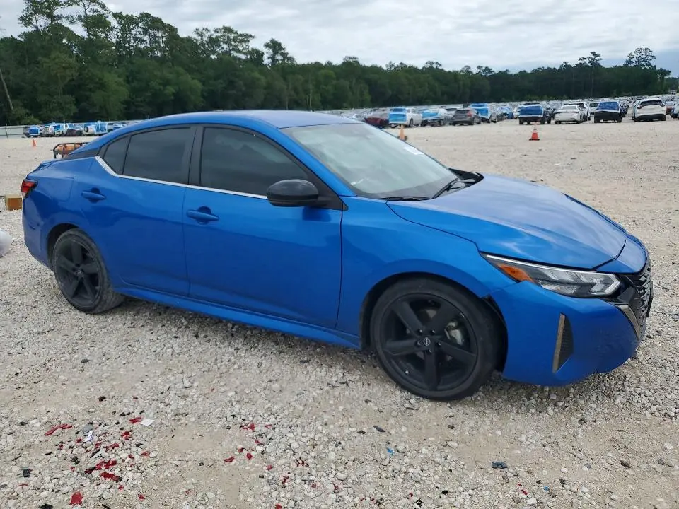 2024 NISSAN SENTRA SR  