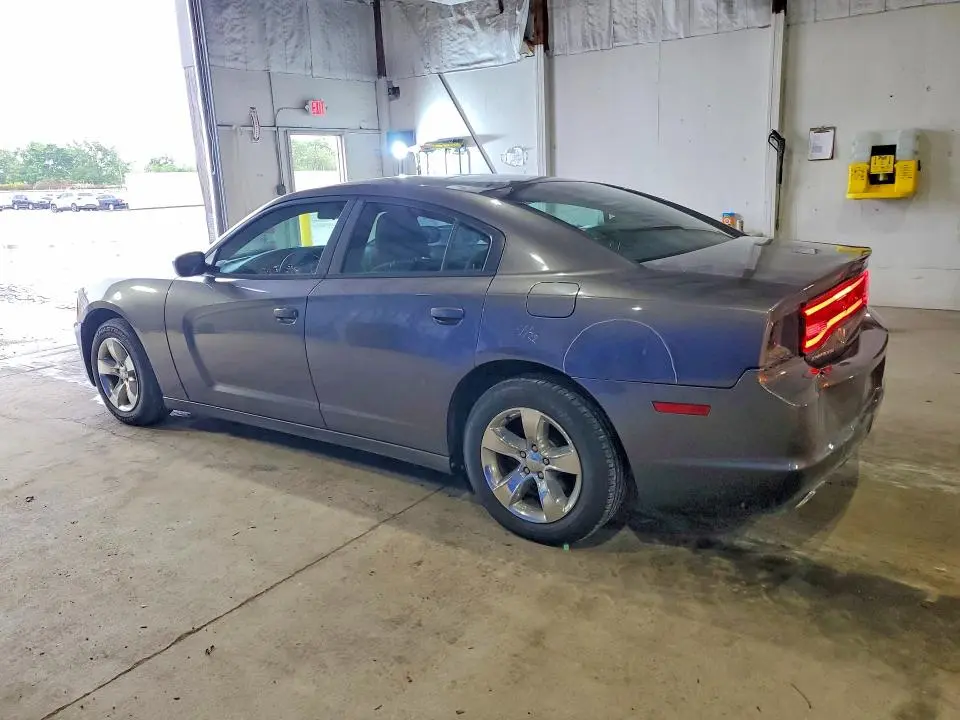 2014 DODGE CHARGER SE  