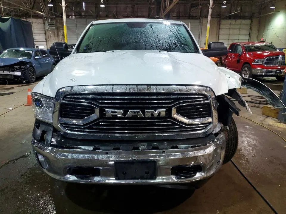 2014 RAM 1500 LARAMIE  