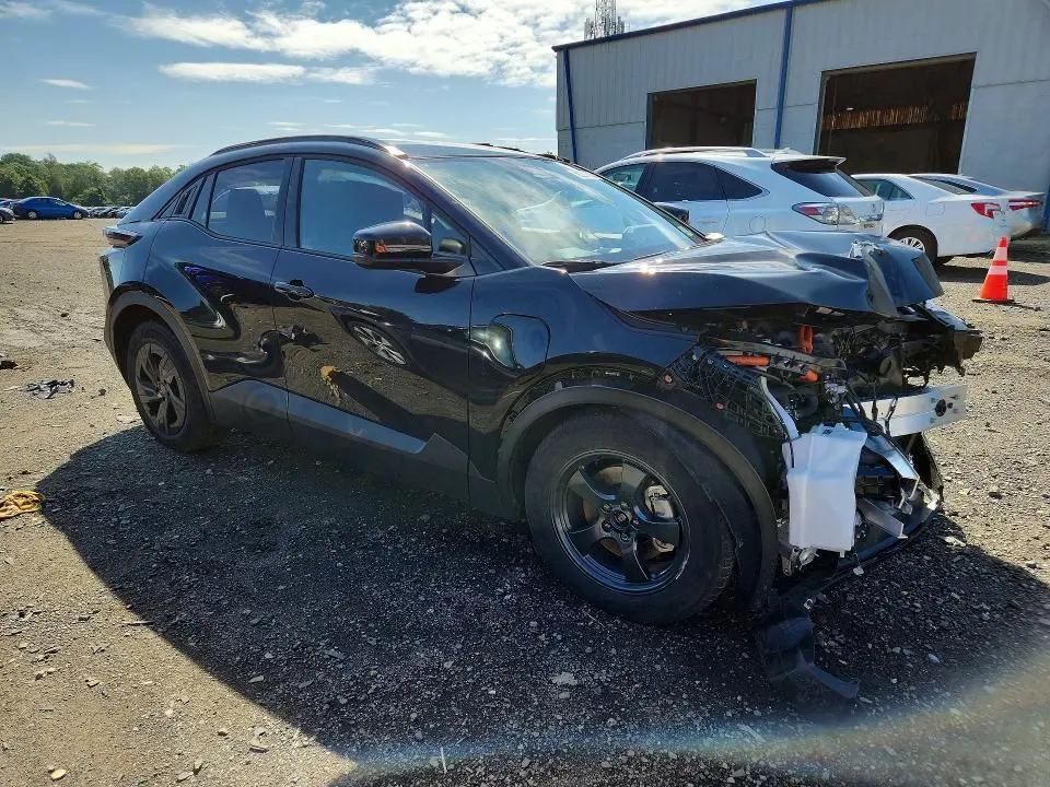 2026 TOYOTA C-HR SE  