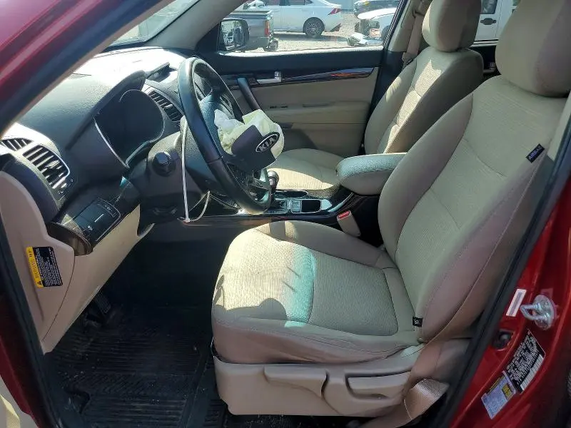 2015 KIA SORENTO LX  