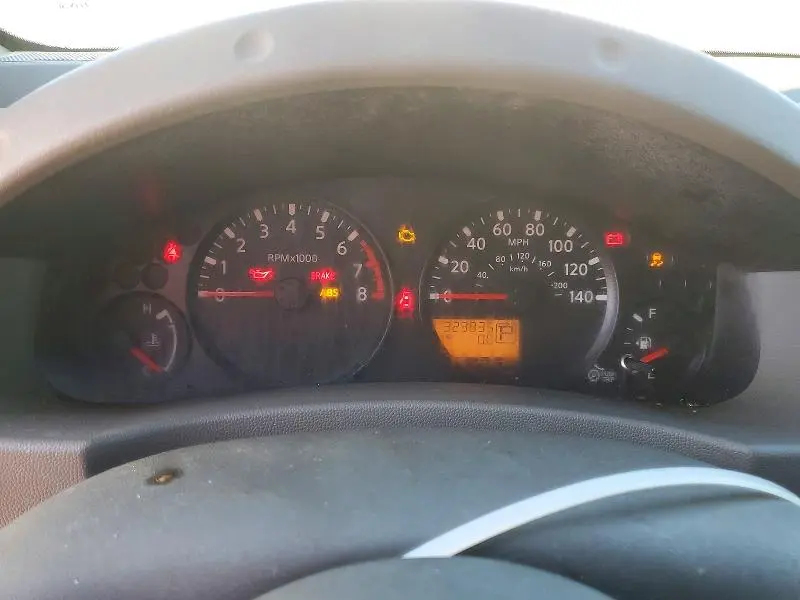 2012 NISSAN FRONTIER S  