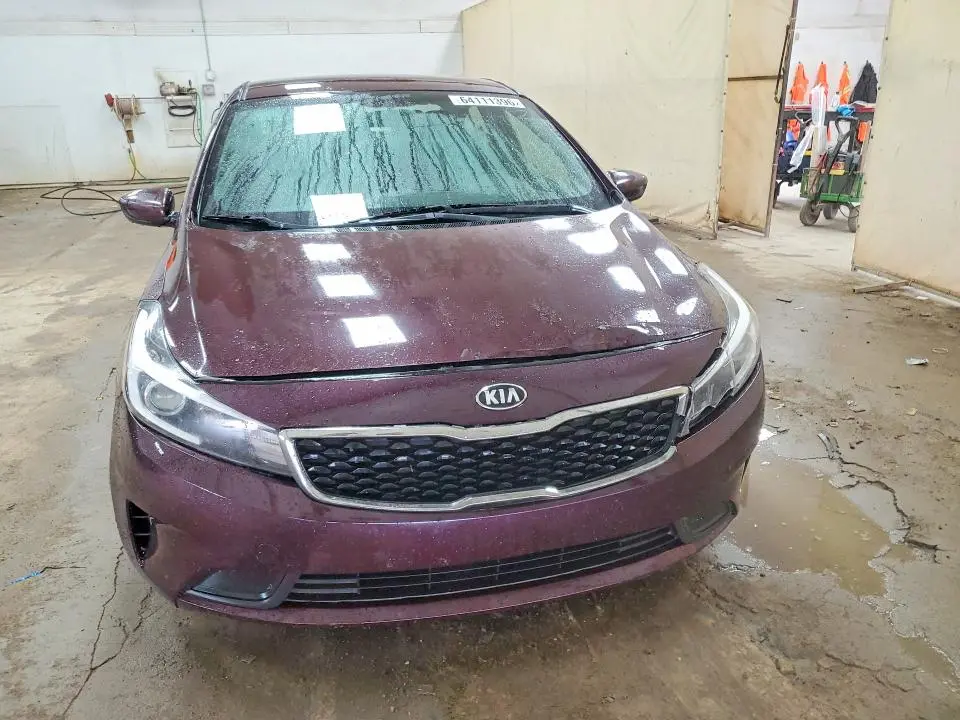 2017 KIA FORTE LX  