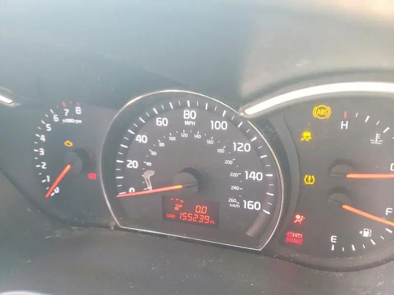 2014 KIA SORENTO LX  