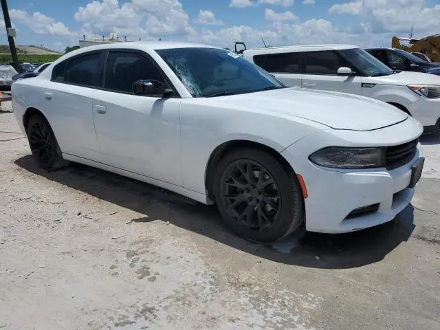 2017 DODGE CHARGER SXT  