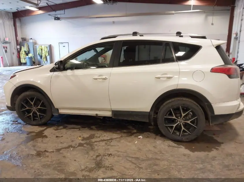 2017 TOYOTA RAV4 SE