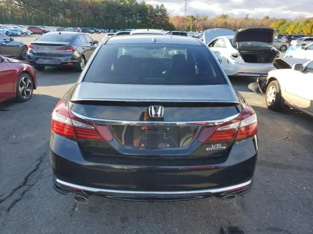 2016 HONDA ACCORD TOURING  