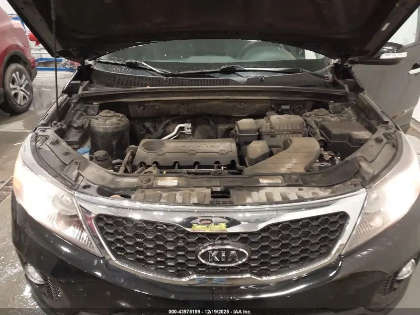 2011 KIA SORENTO LX