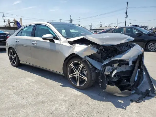2019 MERCEDES-BENZ A 220 4MATIC  