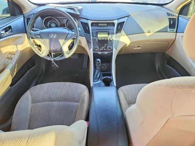 2012 HYUNDAI SONATA GLS  