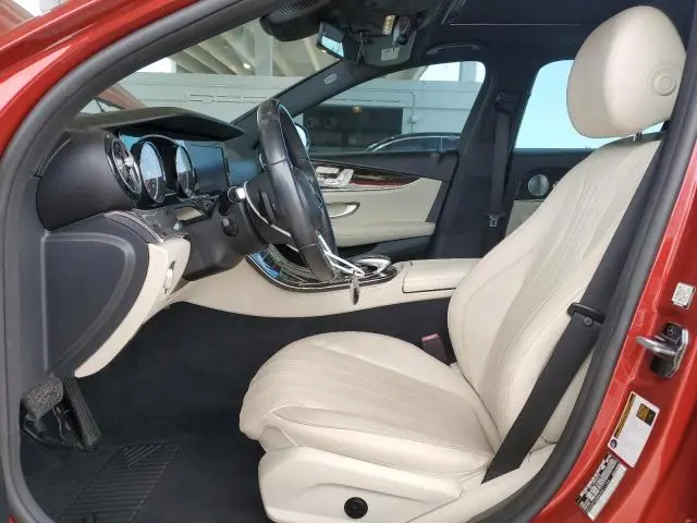 2019 MERCEDES-BENZ E 300  