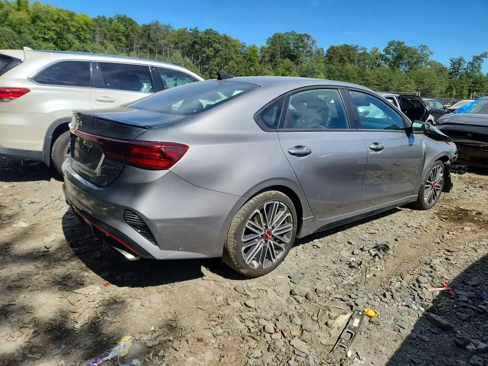 2023 KIA FORTE GT  