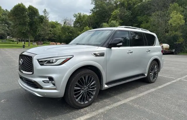 2021 INFINITI QX80 LUXE  