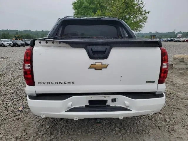 2011 CHEVROLET AVALANCHE LTZ  