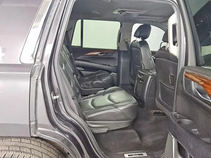2015 CADILLAC ESCALADE LUXURY  
