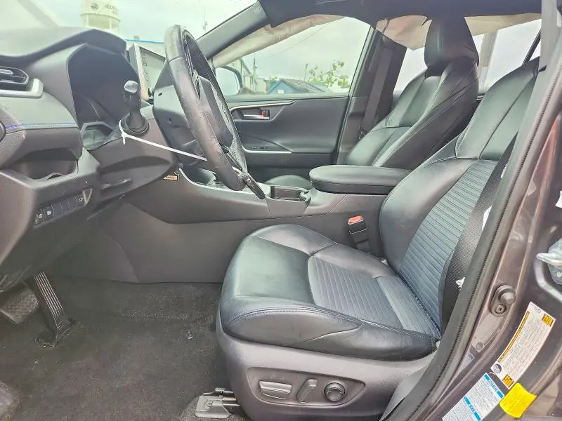 2019 TOYOTA RAV4 XSE  