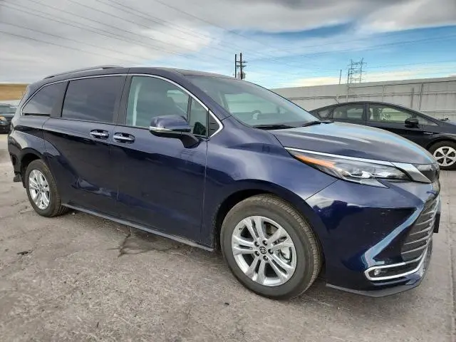 2024 TOYOTA SIENNA LIMITED  