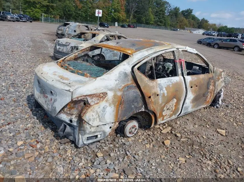 2019 NISSAN VERSA 1.6 SV