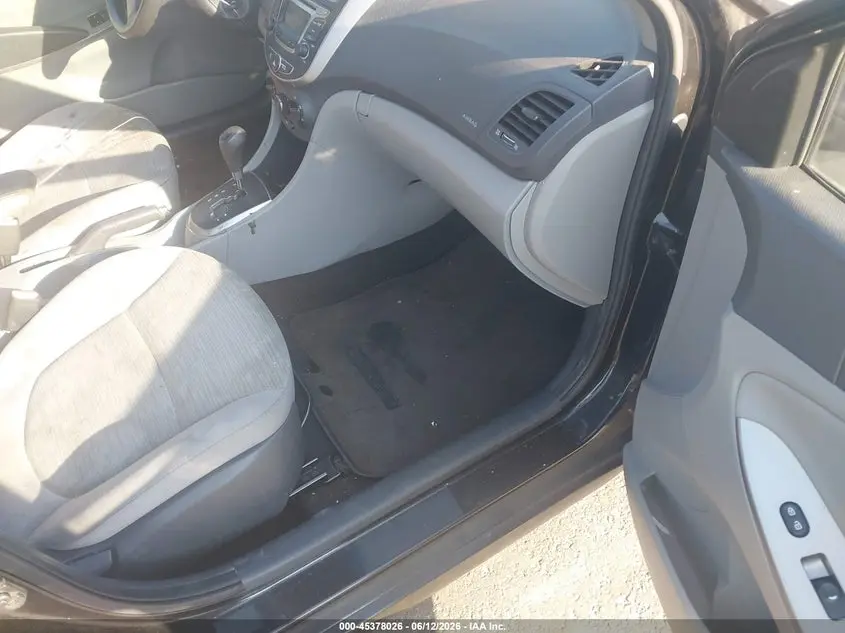 2016 HYUNDAI ACCENT SE