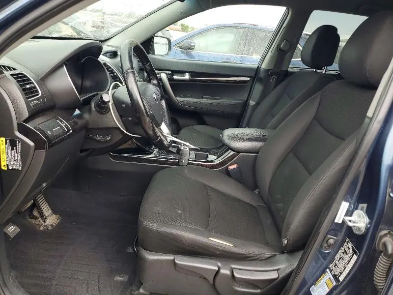 2015 KIA SORENTO LX  