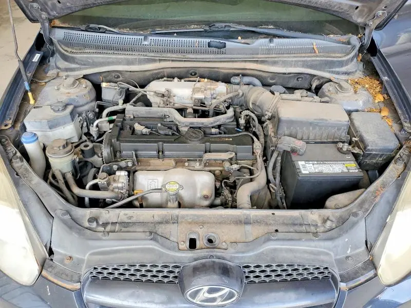 2011 HYUNDAI ACCENT GL  