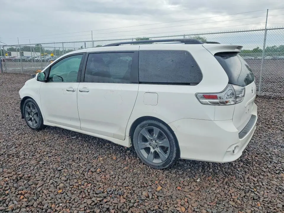 2015 TOYOTA SIENNA SPORT  