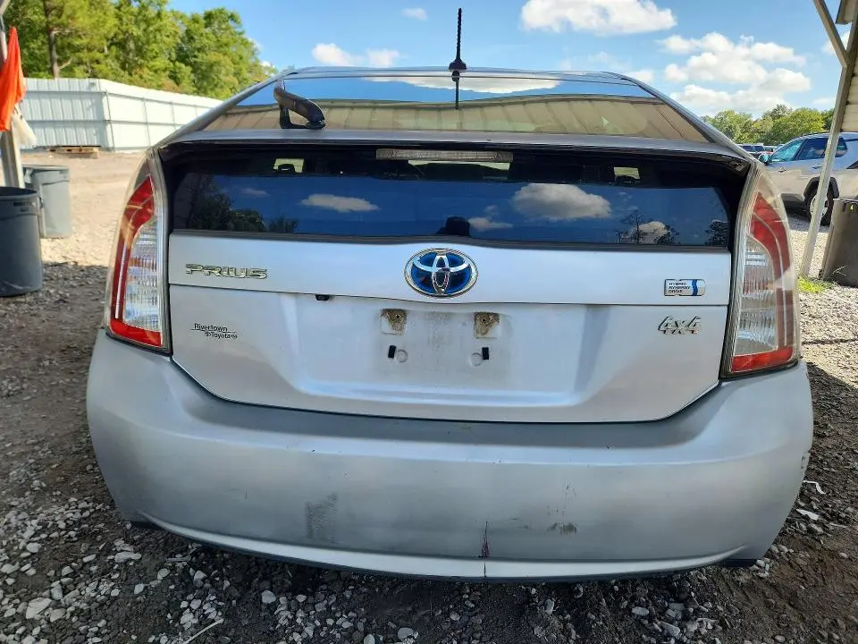 2013 TOYOTA PRIUS THREE  
